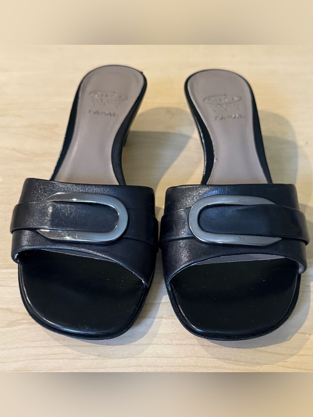 Circa Joan & David Black Slide Sandals Size 6 1/2 M